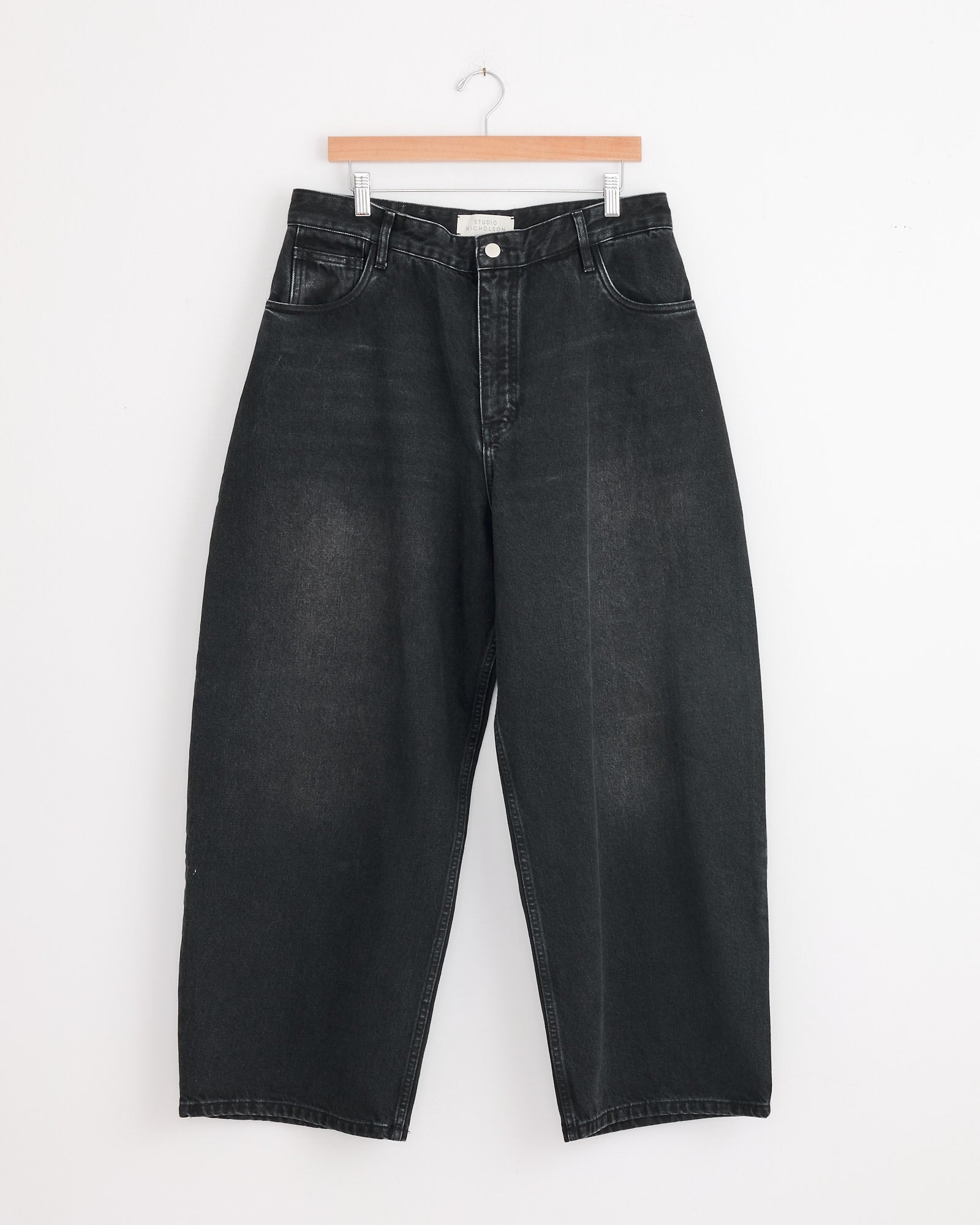 Paolo Jean in Washed Black