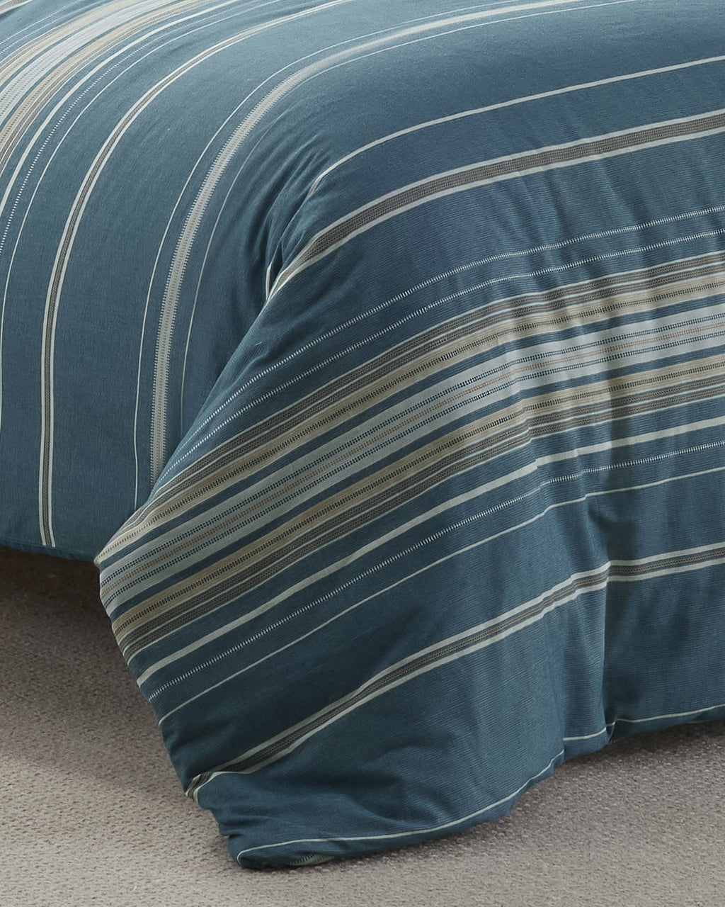 Southern Tide Camden Comforter Set